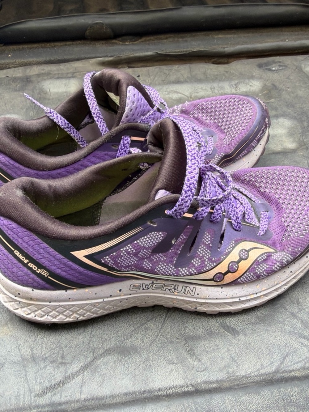 Saucony Women's Lavender Purple Everun Running Sneakers